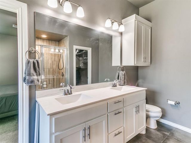 8912 Stacy Lynn Lane, Yukon, OK 73099