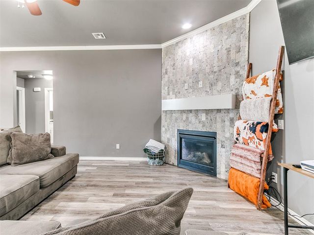 8912 Stacy Lynn Lane, Yukon, OK 73099