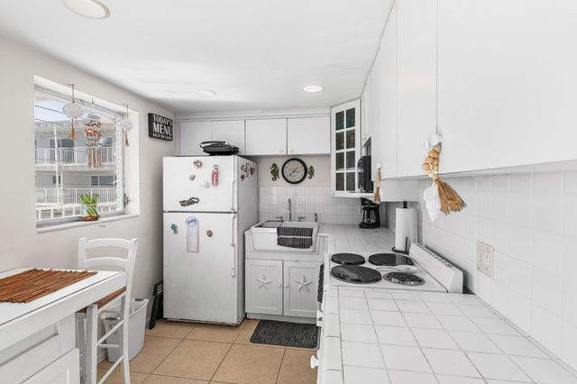 3500 S Ocean Boulevard 405, South Palm Beach, FL 33480