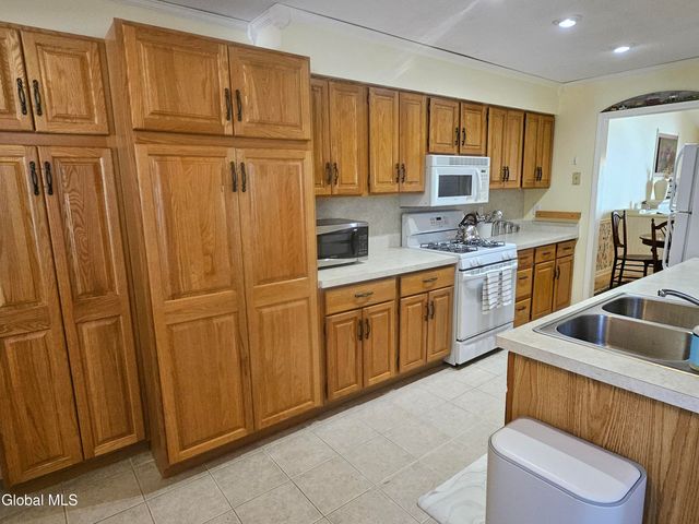 45 Walker Lane, Queensbury, NY 12804