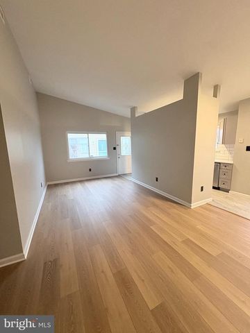 390 ALDEBERAN DR, Sewell, NJ 08080