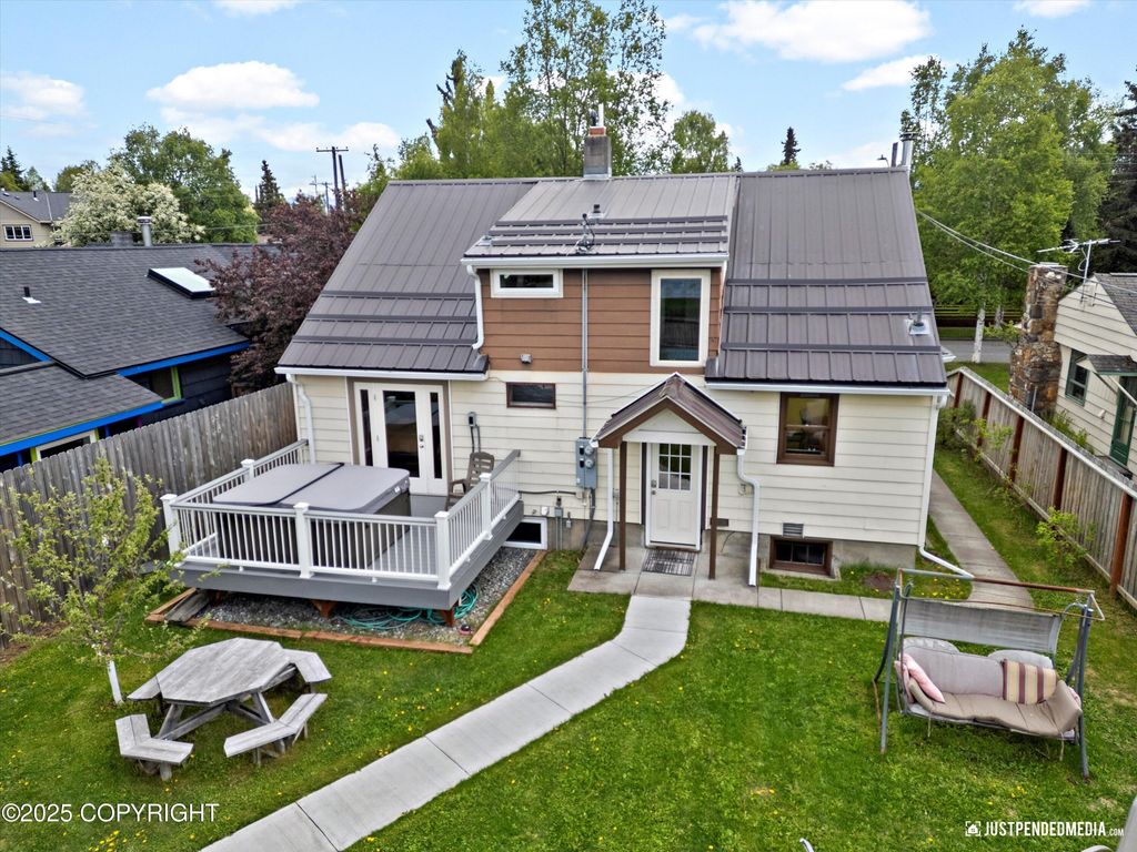 1310 G Street, Anchorage, AK 99501