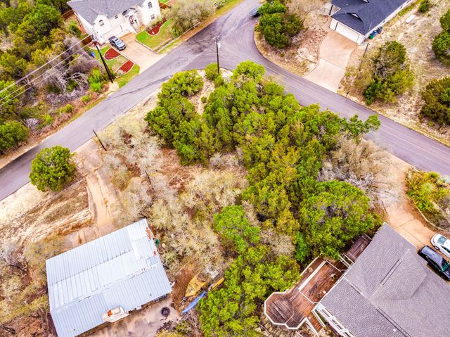 21500 Surrey LN, Lago Vista, TX 78645