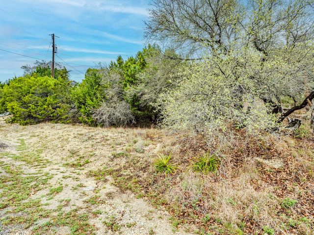 21500 Surrey LN, Lago Vista, TX 78645