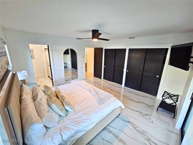 135 TAHITI CIR, Naples, FL 34113