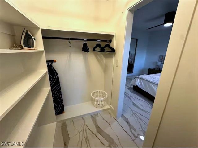 135 TAHITI CIR, Naples, FL 34113