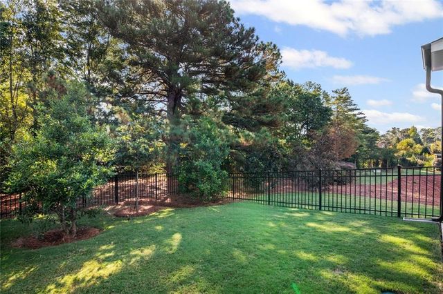 320 Walker Avenue, Alpharetta, GA 30076