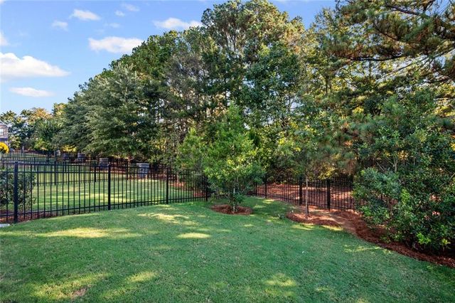 320 Walker Avenue, Alpharetta, GA 30076