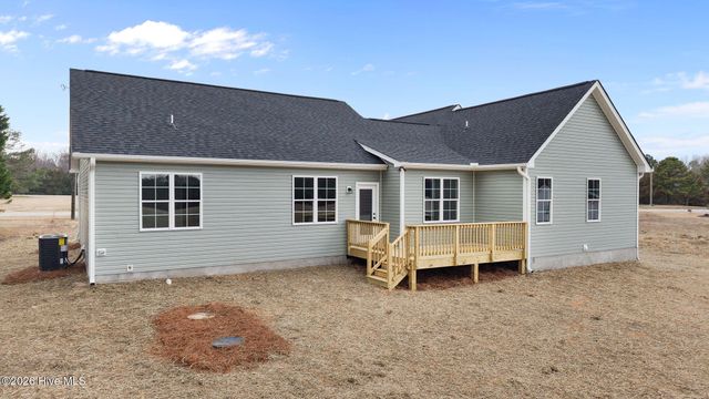 7507 Squirrel Den Road, Bailey, NC 27807