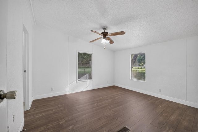 14210 NW HIGHWAY 464B, Morriston, FL 32668
