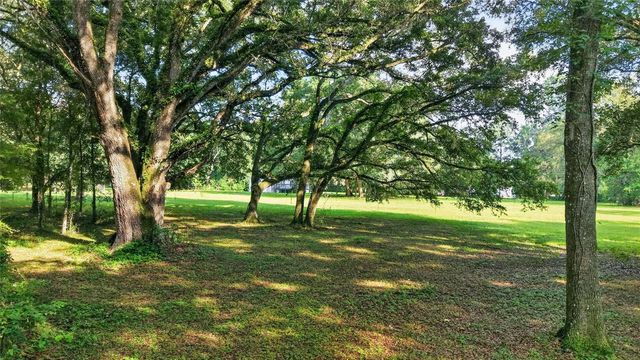 14210 NW HIGHWAY 464B, Morriston, FL 32668