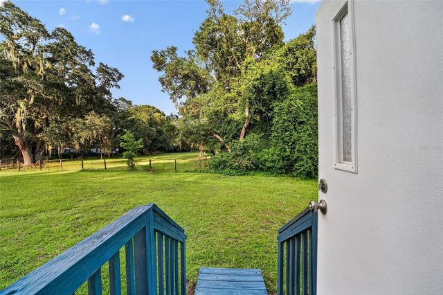 14210 NW HIGHWAY 464B, Morriston, FL 32668