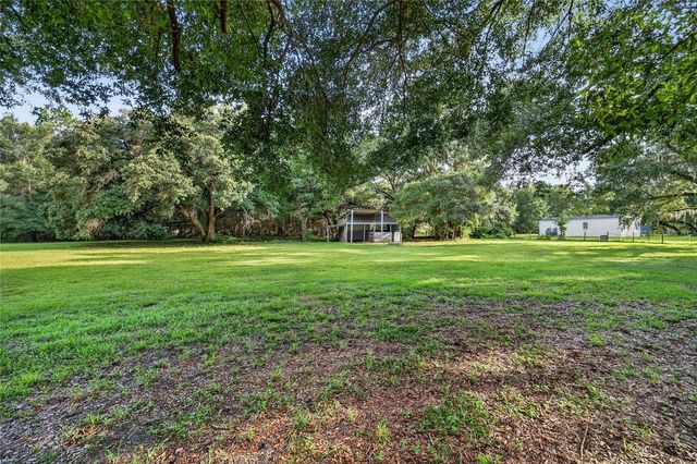 14210 NW HIGHWAY 464B, Morriston, FL 32668