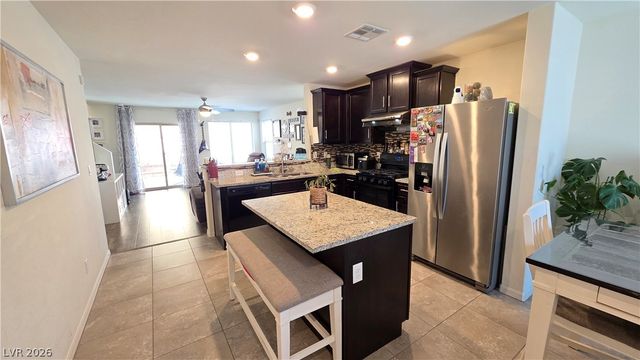 6262 Clackamas Court, Las Vegas, NV 89122