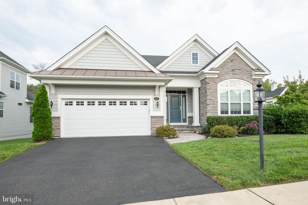 100 MAGNOLIA ST, DRESHER, PA 19025 — exterior