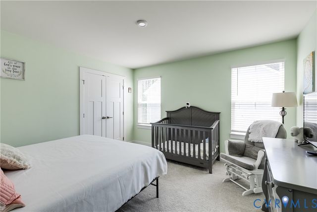 18301 Sagamore Dr, Moseley, VA 23120