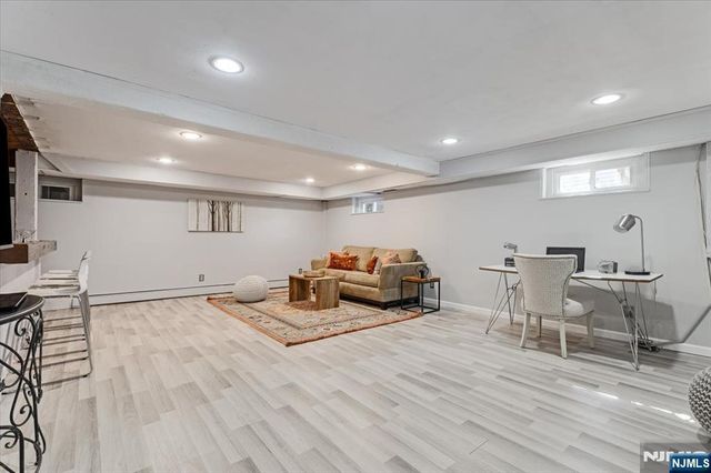 20 Remington Road, Fair Lawn, NJ 07410