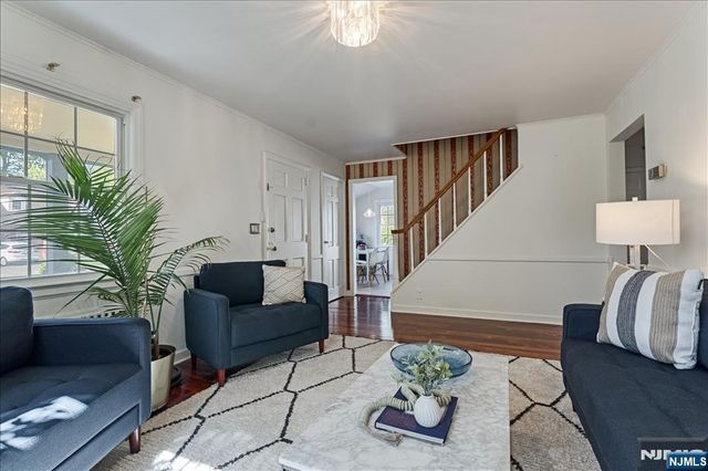 20 Remington Road, Fair Lawn, NJ 07410