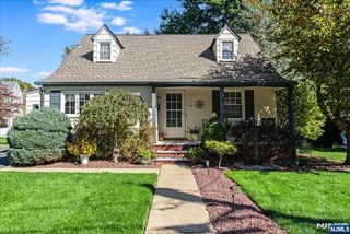 20 Remington Road, Fair Lawn, NJ 07410