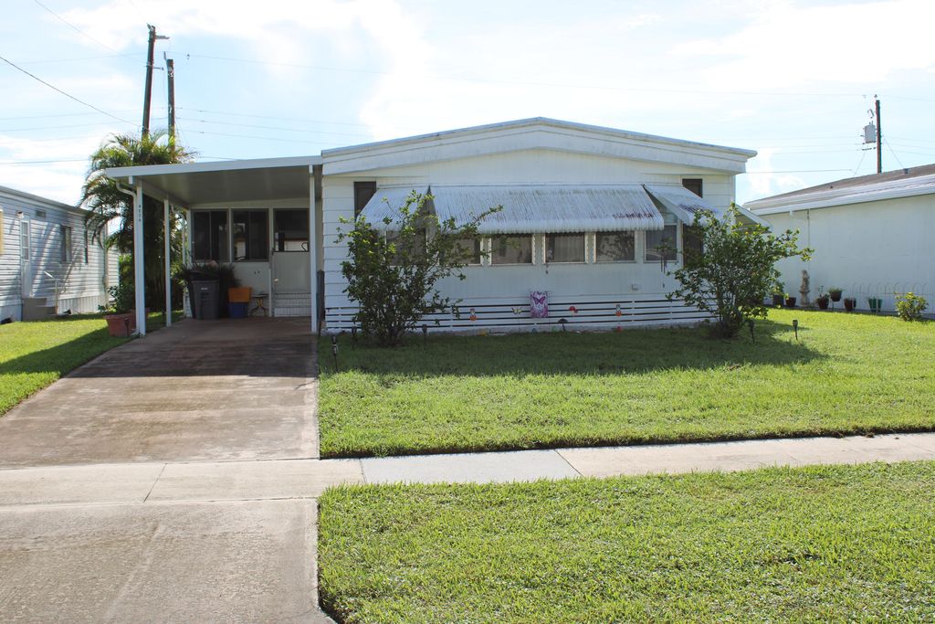 4034 SANDPINE Circle, Boynton Beach, FL 33436