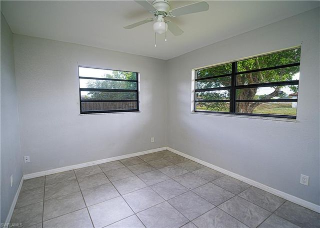 2085 E Tobago CIR, Fort Myers, FL 33905