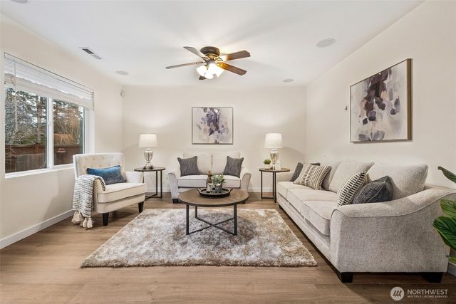 19521 SE 271st Place, Covington, WA 98042