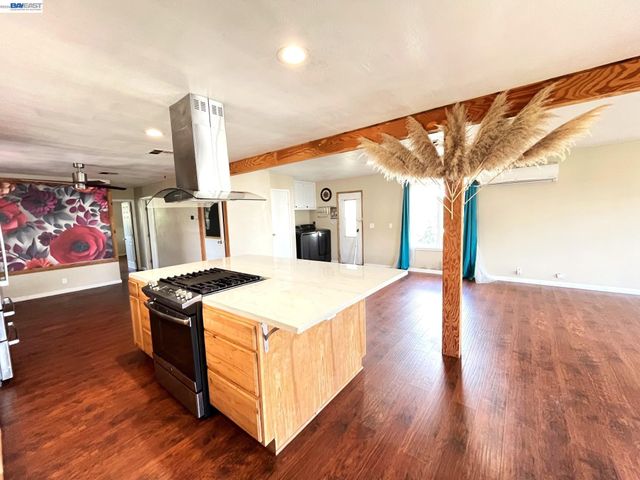 179 Kona Circle, Union City, CA 94587