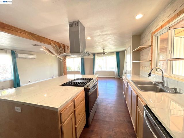 179 Kona Circle, Union City, CA 94587