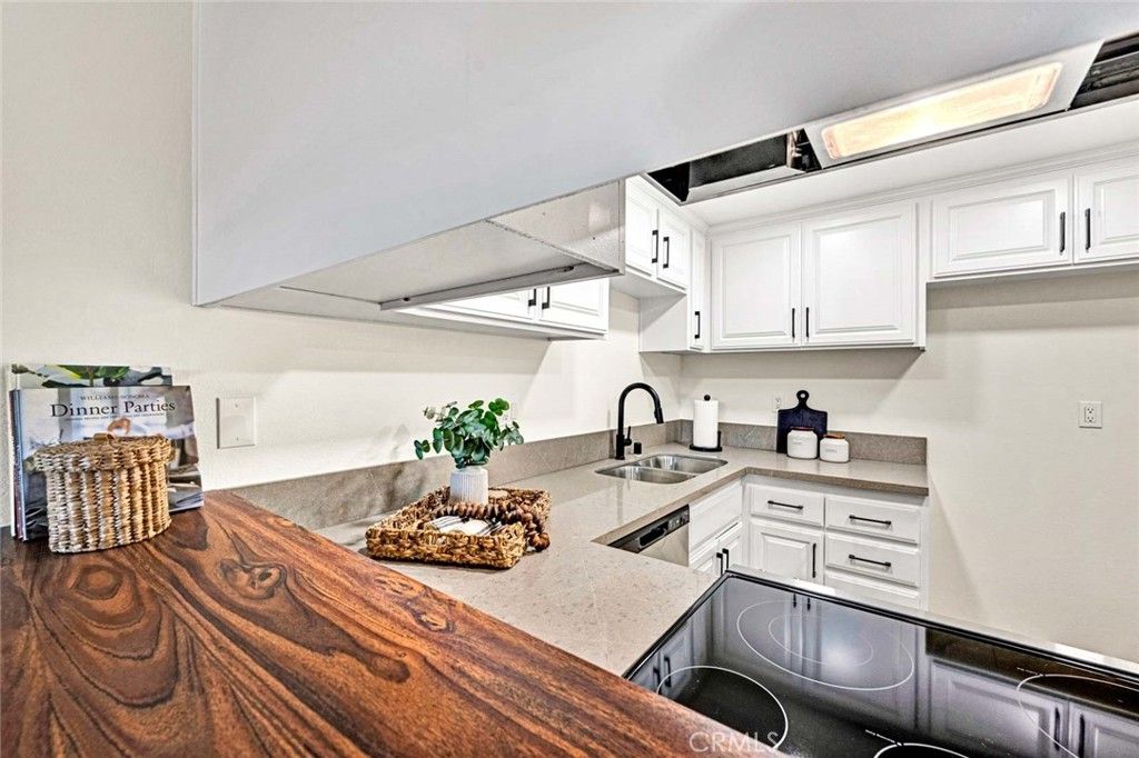 Image 11 of property listing at 3062 Associated 1, Fullerton, CA 92835