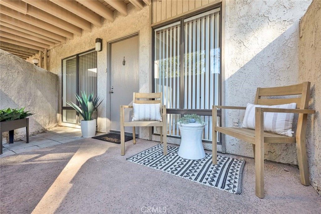 Image 4 of property listing at 3062 Associated 1, Fullerton, CA 92835