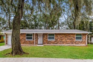 1349 EAGLE COVE Road N, Jacksonville, FL 32218