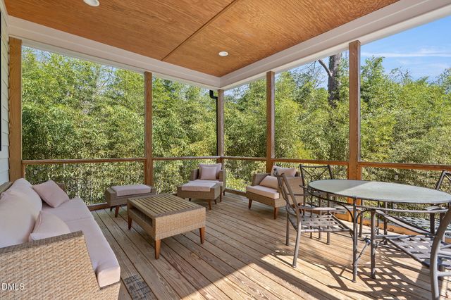 1200 Roosevelt Drive, Chapel Hill, NC 27514