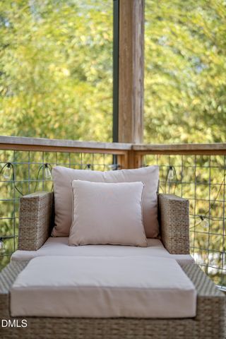 1200 Roosevelt Drive, Chapel Hill, NC 27514