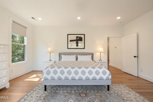 1200 Roosevelt Drive, Chapel Hill, NC 27514