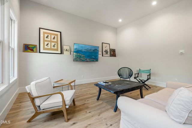 1200 Roosevelt Drive, Chapel Hill, NC 27514