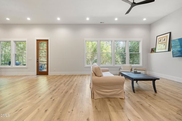 1200 Roosevelt Drive, Chapel Hill, NC 27514