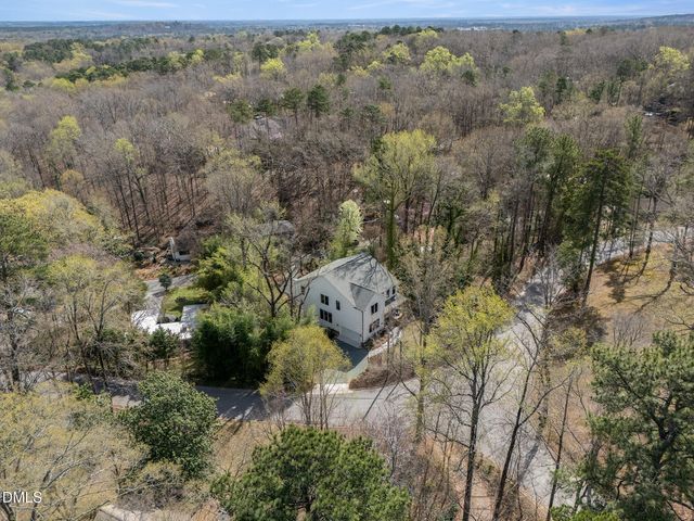 1200 Roosevelt Drive, Chapel Hill, NC 27514