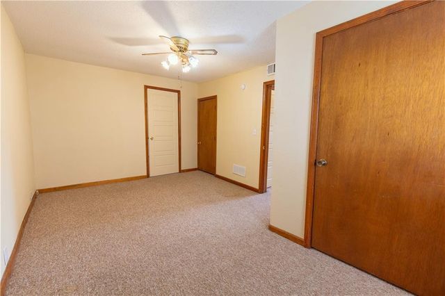 20 Schwartz Avenue, Excelsior Springs, MO 64024
