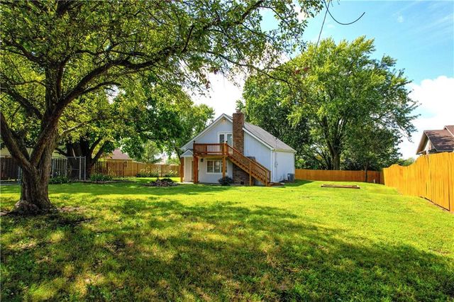 20 Schwartz Avenue, Excelsior Springs, MO 64024