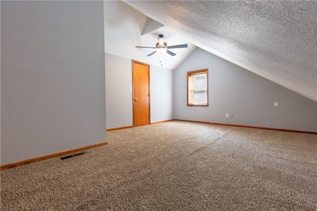 20 Schwartz Avenue, Excelsior Springs, MO 64024