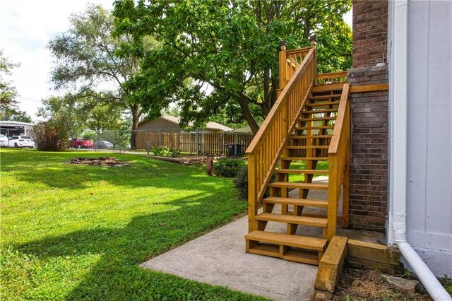 20 Schwartz Avenue, Excelsior Springs, MO 64024