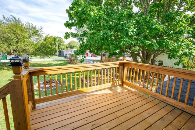 20 Schwartz Avenue, Excelsior Springs, MO 64024