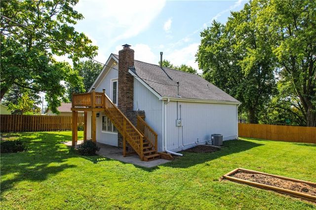 20 Schwartz Avenue, Excelsior Springs, MO 64024