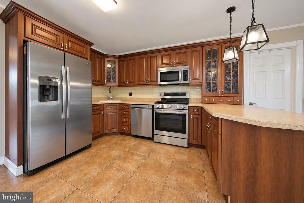 111 GLENBROOK DR, MOUNT LAUREL, NJ 08054 — photo 4
