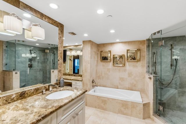 115 Lakeshore Drive 749, North Palm Beach, FL 33408