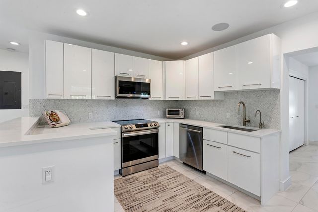 406 35th Street, West Palm Beach, FL 33407