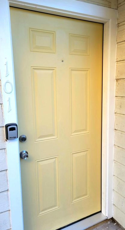 8221 Sam Rayburn Drive 101, Austin, TX 78753