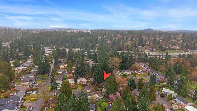 17730 Corliss Avenue N, Shoreline, WA 98133