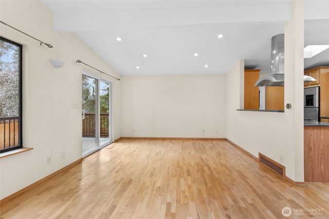 17730 Corliss Avenue N, Shoreline, WA 98133