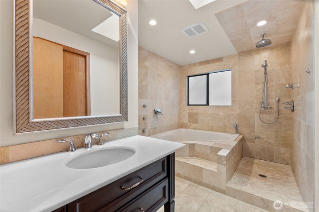 17730 Corliss Avenue N, Shoreline, WA 98133